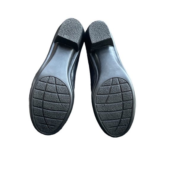 Easy Street Comfort Wave Black Clogs Mules Womens Shoes Size 11 - Picture 9 of 15